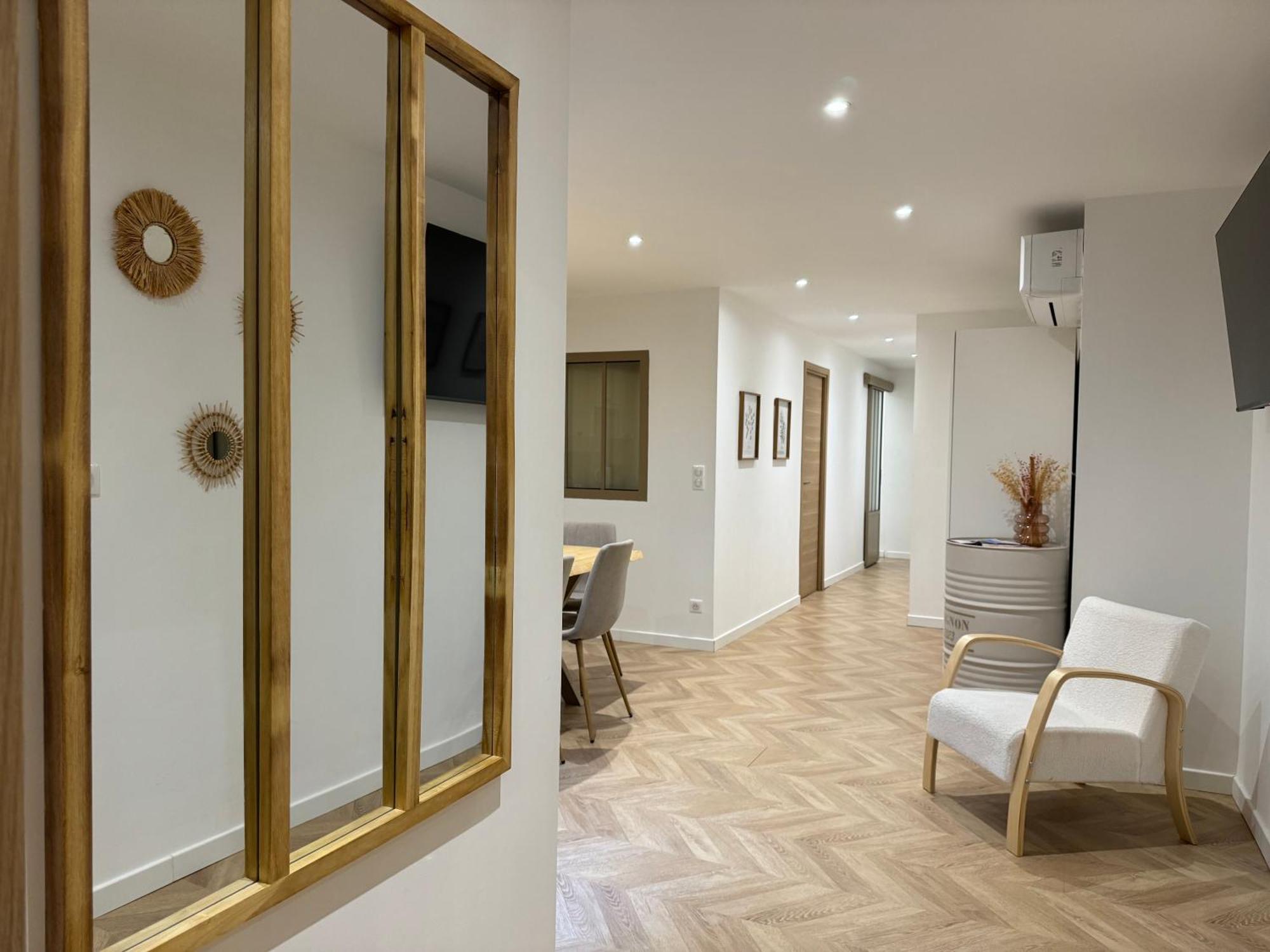 Apartament Le Rive Droite - Gare Centre - Wifi - Terrasse - Face Remparts Awinion Zewnętrze zdjęcie