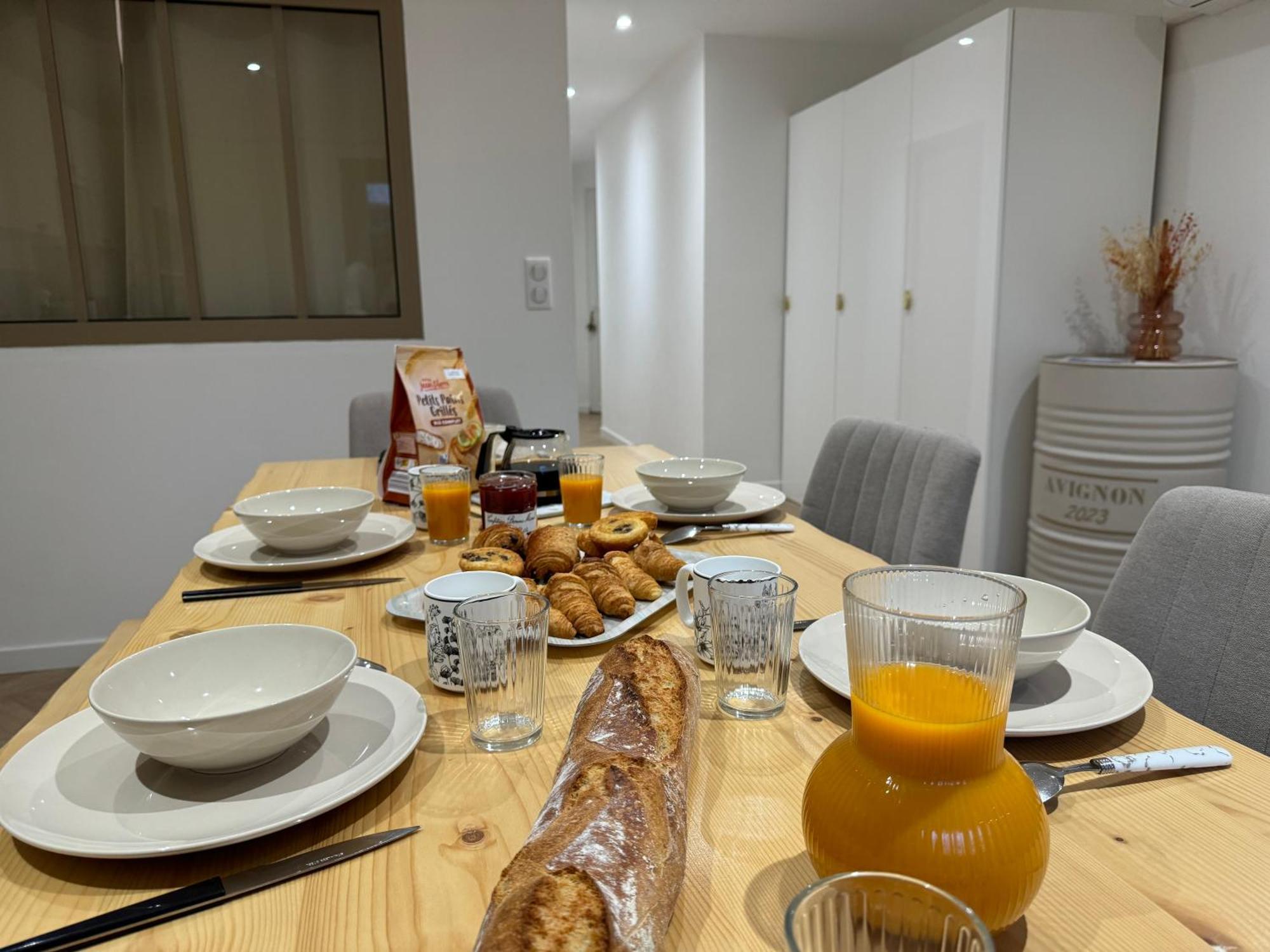 Apartament Le Rive Droite - Gare Centre - Wifi - Terrasse - Face Remparts Awinion Zewnętrze zdjęcie